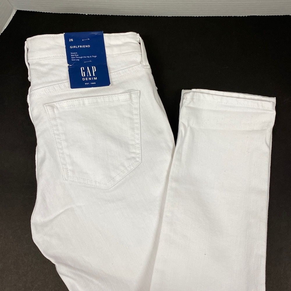 Gap Women’s Girlfriend Mid Rise Jeans